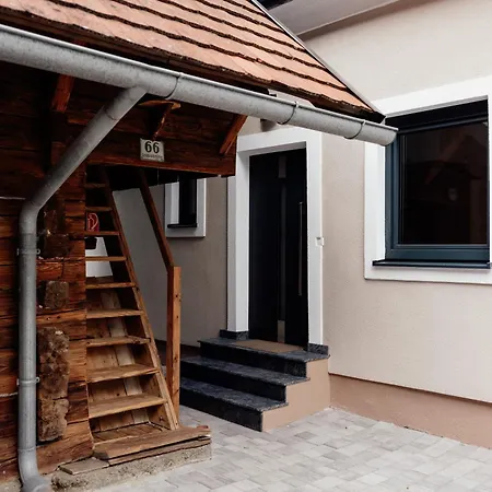 Zweischwesternhof Prázdninový dům Großlobming